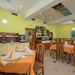 Hotel Adria 4*