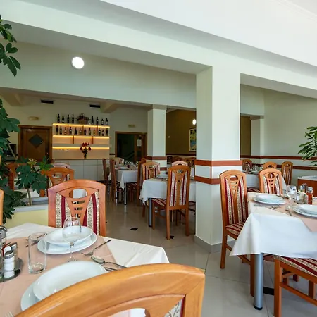 Adria 4* Neum