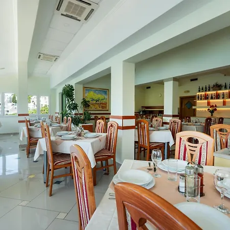 Adria Hotel 4*