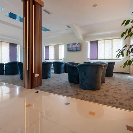 Adria Hotel 4*