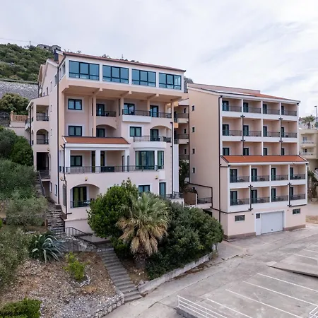 Adria Hotel