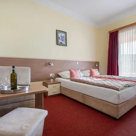 Adria Hotel