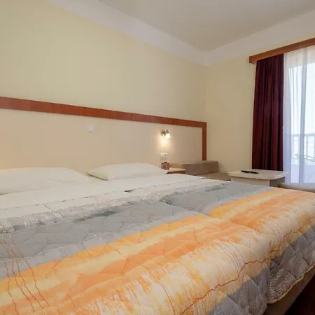Adria Hotel 4*