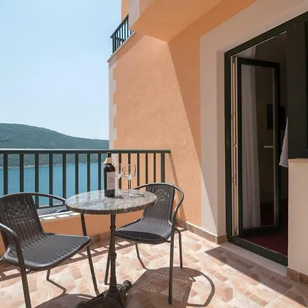 Hotel Adria Neum