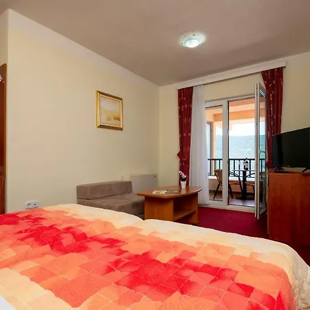 Hotel Adria 4*