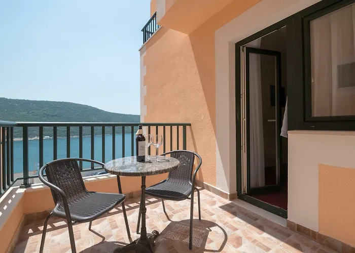 Hotel Adria Neum